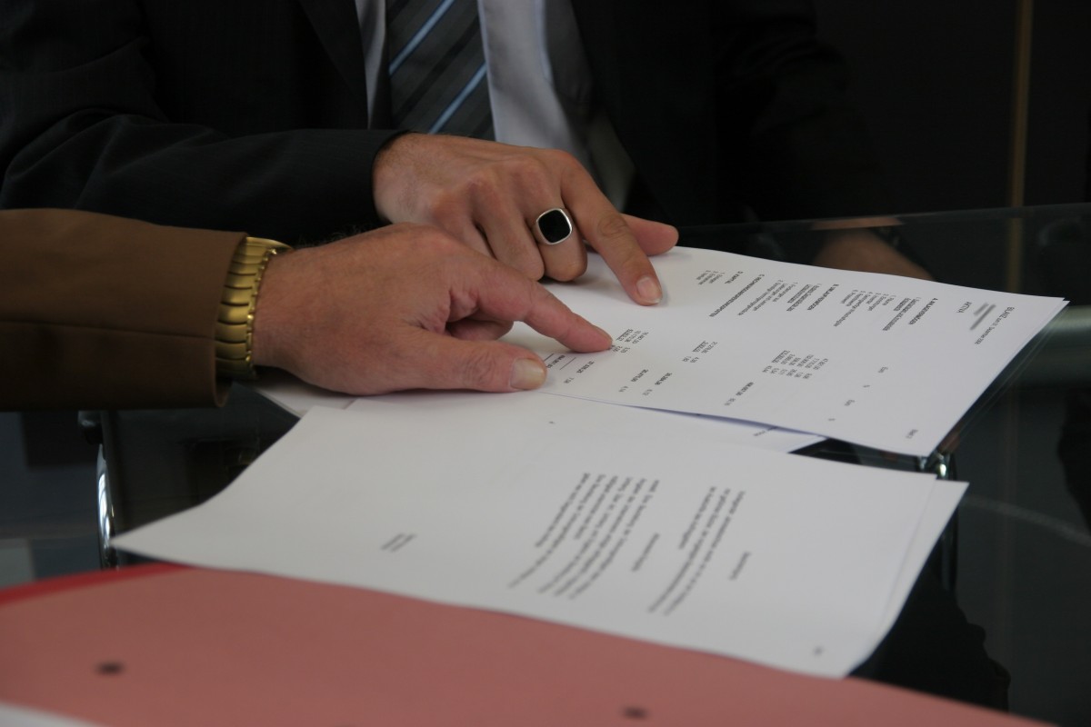 Uitspraak: Schending van het beginsel van hoor en wederhoor leidt tot doorhaling